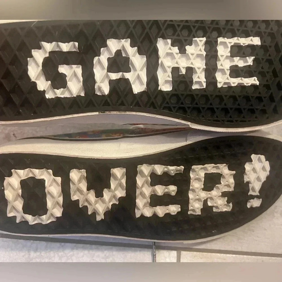 Nintendo Mario Vans Shoes Men’s 8.5 or Women’s 10​ - Picture 7 of 11